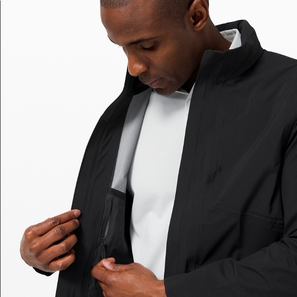 Lululemon Storm Field Jacket Black 
